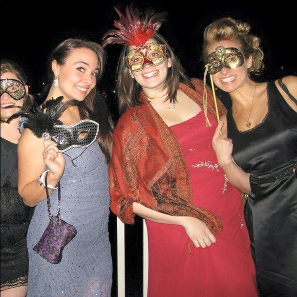 Posh Ambassador & Dress Lover, Lea LeVega - Picture 5 of 6